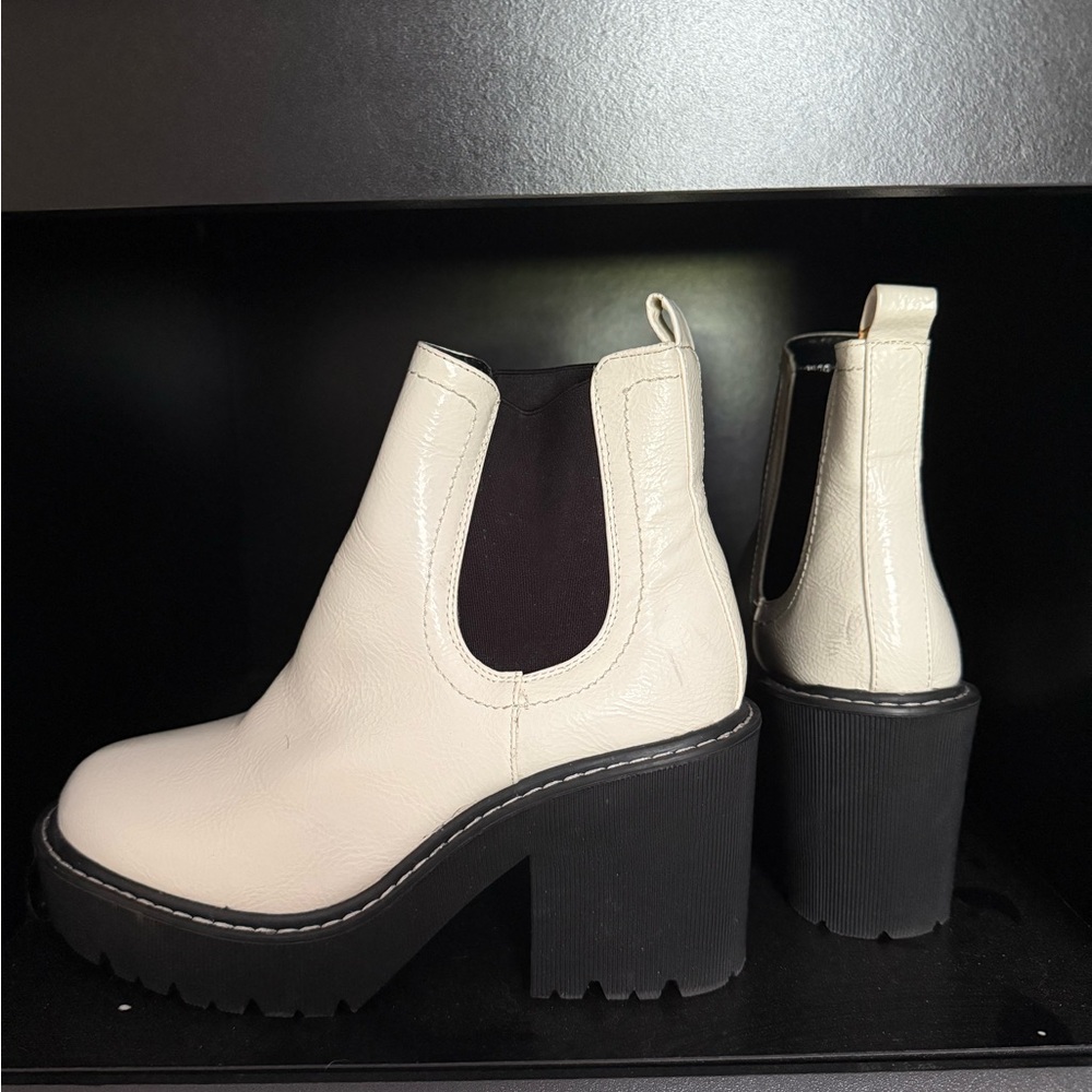 Forever 21 white and Black Ankle Boots with Chunky Sole